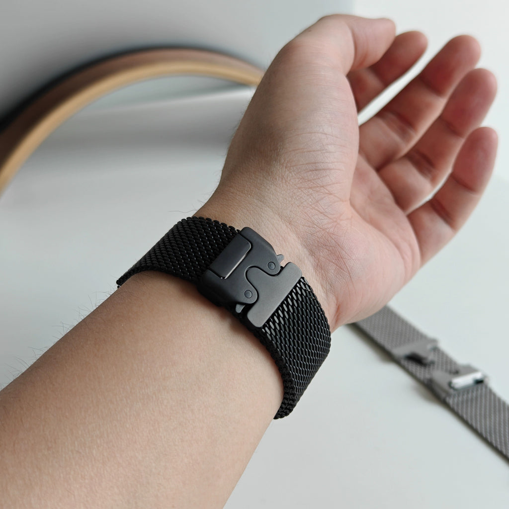 Titanium Milanese silicone watch strap, Suitable for Apple Watch Ultra2/3