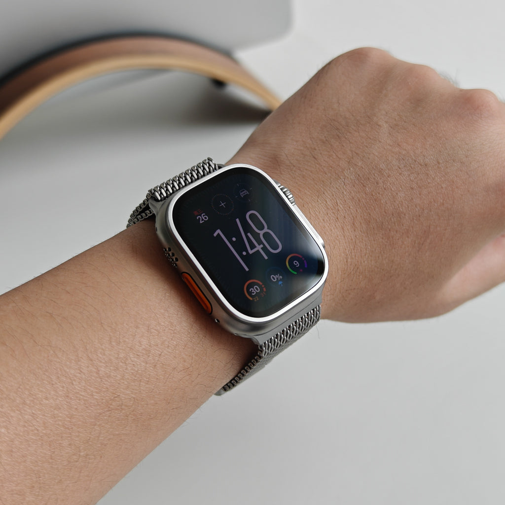 Titanium Milanese silicone watch strap, Suitable for Apple Watch Ultra2/3